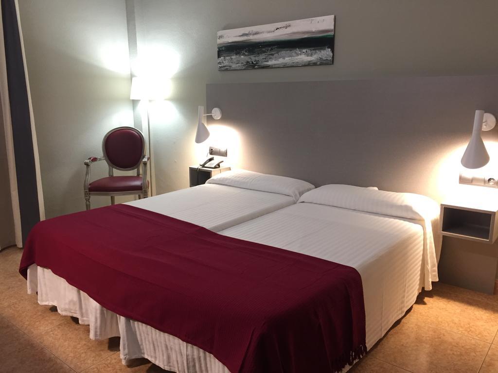 Hotel Valjunco Valencia de Don Juan Buitenkant foto