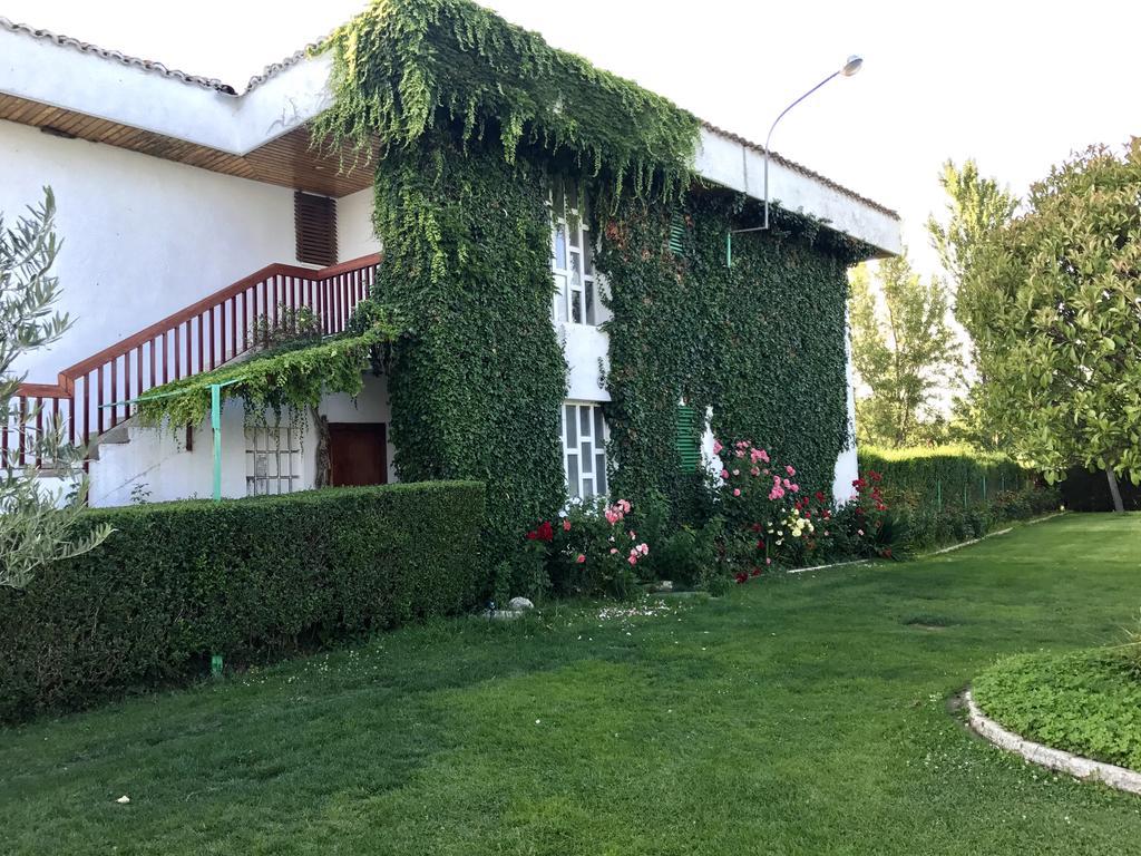 Hotel Valjunco Valencia de Don Juan Buitenkant foto