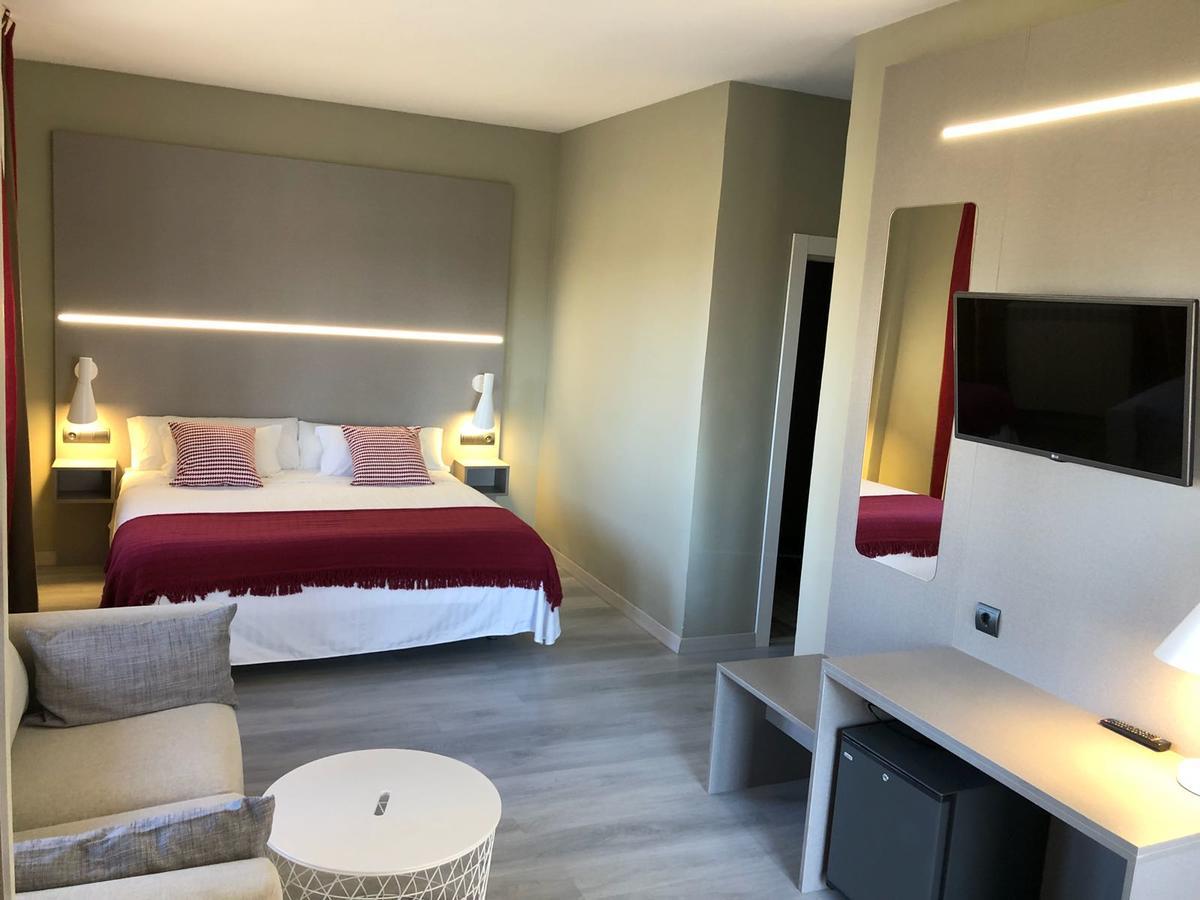 Hotel Valjunco Valencia de Don Juan Buitenkant foto